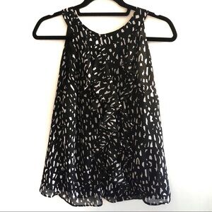 Merona ruffled front sleeveless blouse